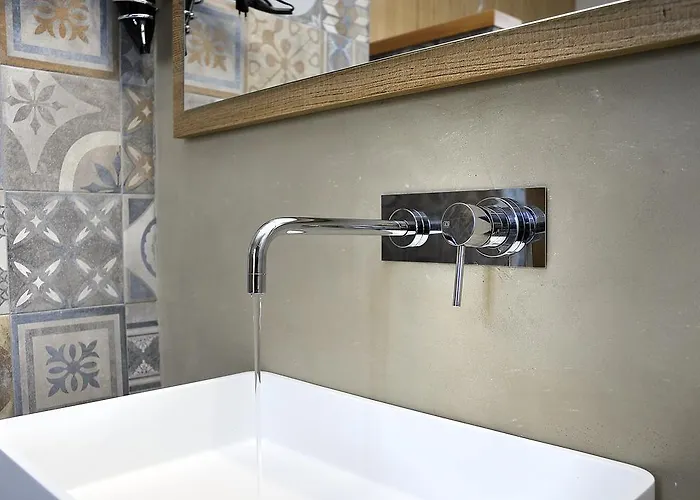 לינה וארוחת בוקר Battista Srl 4*