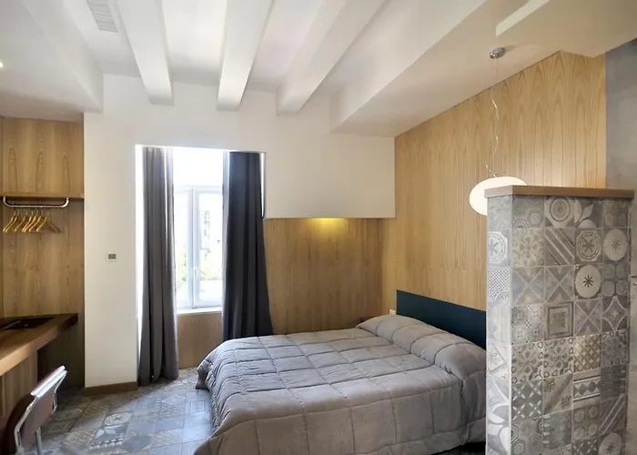 לינה וארוחת בוקר Battista Srl ארקולאנו