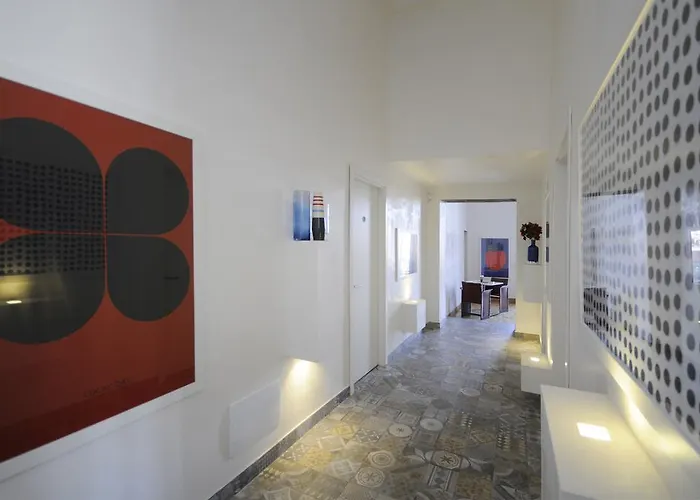 Battista Srl לינה וארוחת בוקר 4*