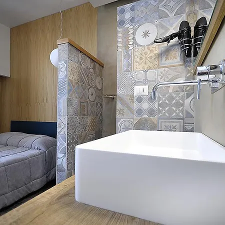 Battista Srl Nocleg ze śniadaniem 4*